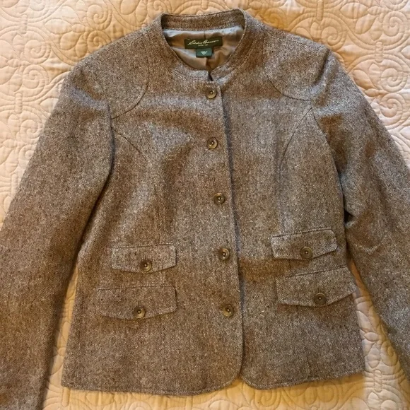 Eddie Bauer women’s Blazer, size 8 - Picture 3 of 5